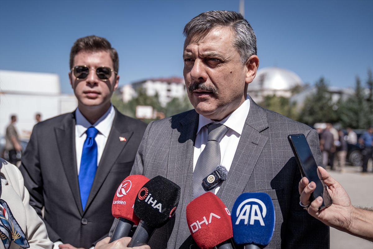 Erzurum Valisi Çiftçi'den toprak evin damının çöktüğü olayla ilgili açıklama