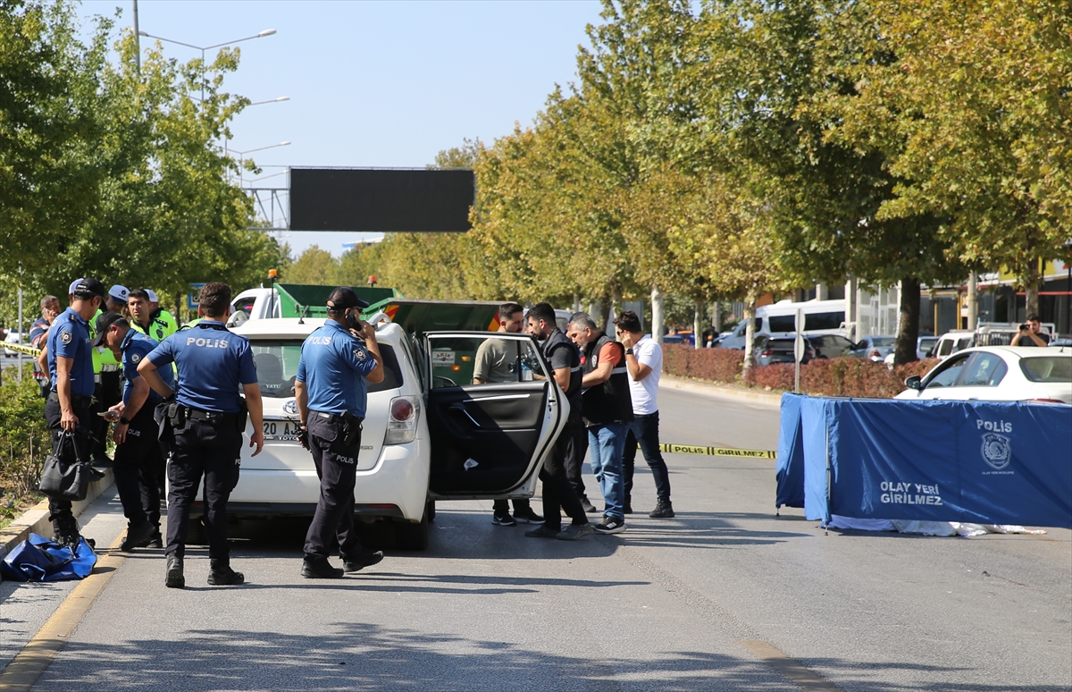 Denizli'de otomobilin çarptığı kadın öldü