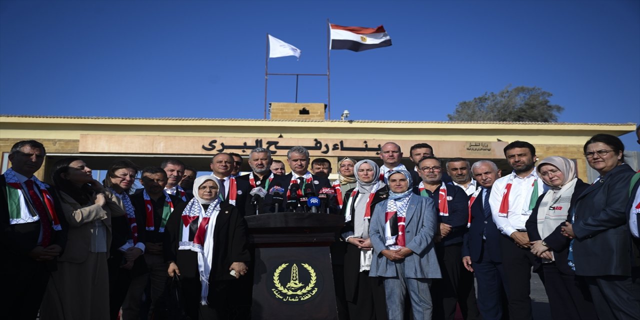 AK Parti heyeti Refah Sınır Kapısı’nda: Gazze’deki soykırıma dikkat çekip uluslararası topluma çağrı yaptı