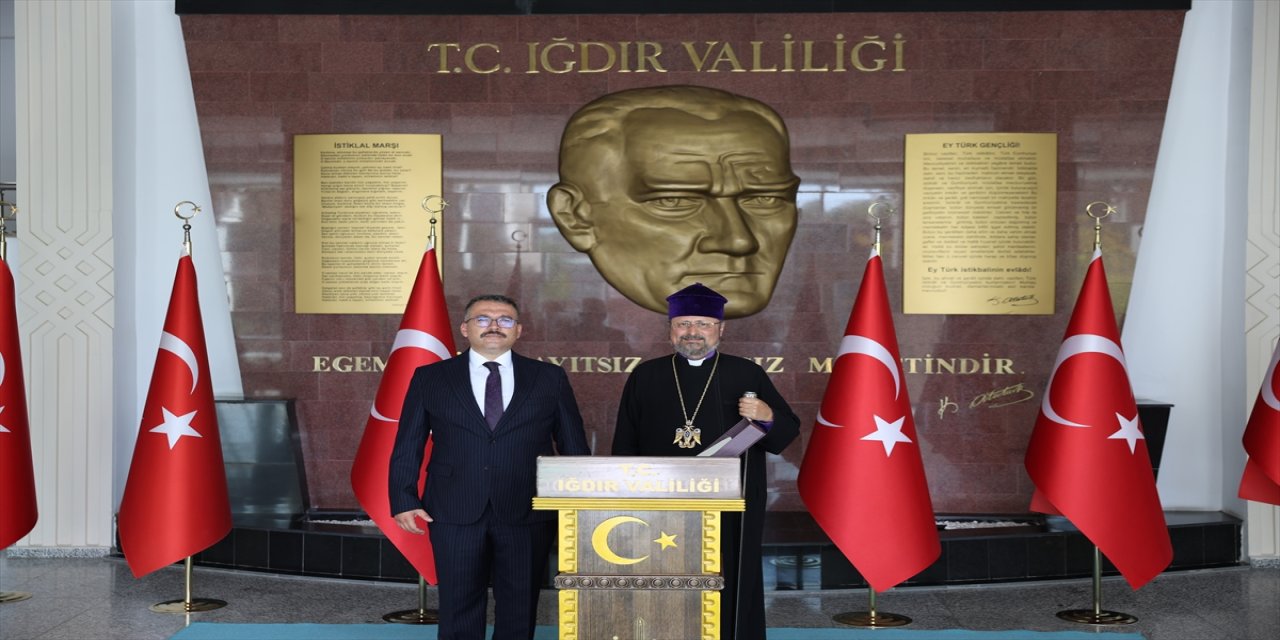 Türkiye Ermenileri Patriği Sahak Maşalyan, Iğdır Valisi Ercan Turan’ı ziyaret etti