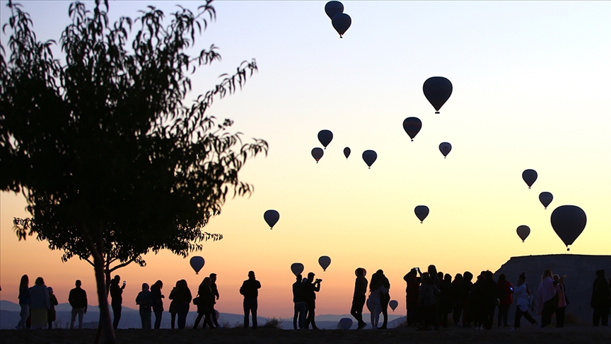 Türkiye geçen yıl 117,2 milyar dolarlık hizmet ihracatı yaptı