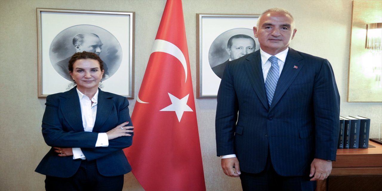 Halit Akçatepe’nin kızı Ebru Akçatepe AKM ve CSO Ada Sanat Koordinatörü olarak göreve başladı