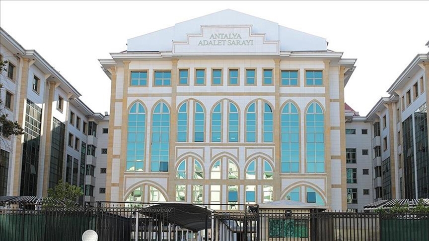 Antalya Büyükşehir Belediyesine yönelik "rüşvet" soruşturmasında 20 kişi hakkında gözaltı kararı