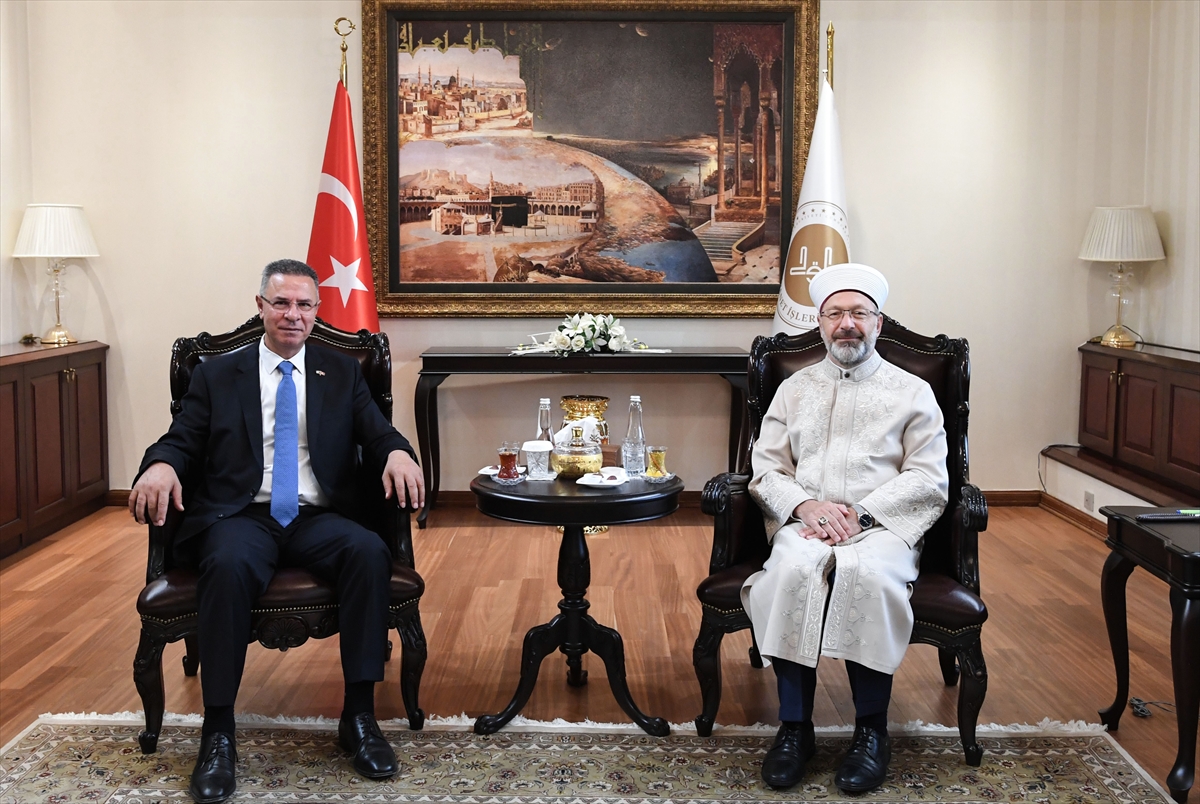 Filistin'in Ankara Büyükelçisi Mustafa, Diyanet İşleri Başkanı Erbaş'ı ziyaret etti