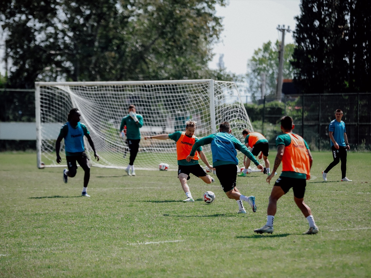 Sakaryaspor, Erzurumspor FK maçının hazırlıklarına devam etti