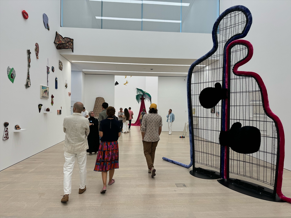 "Kadife Bakış" sergisi yarın Arter'de ziyarete açılacak