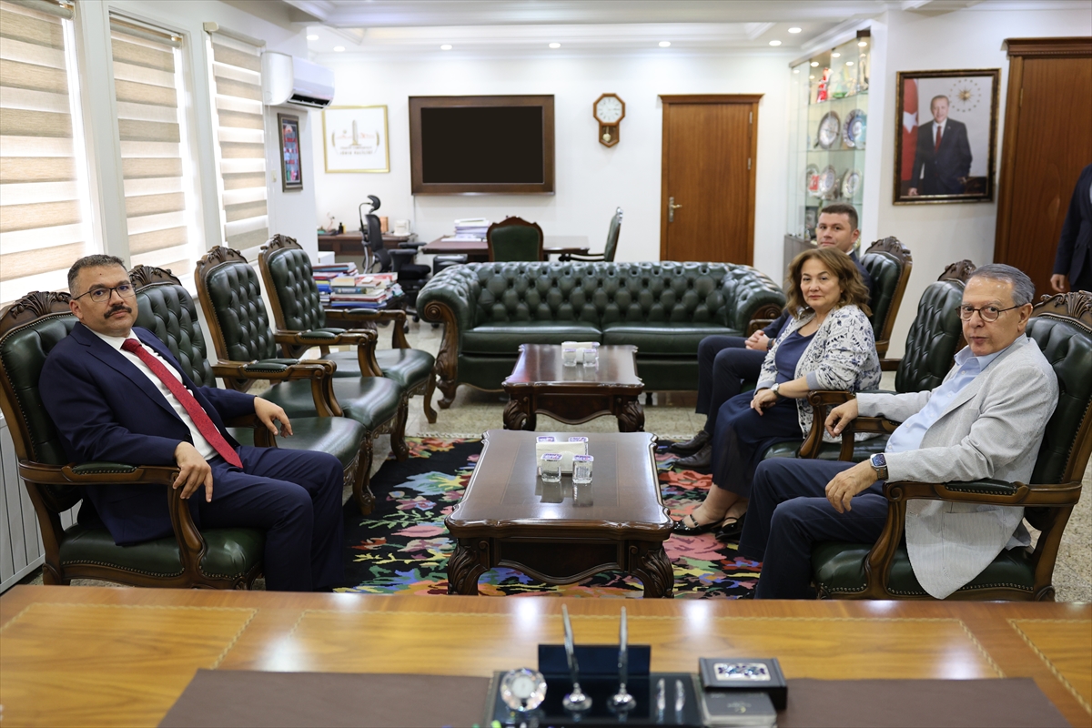 Türkiye-Ermenistan Normalleşme Süreci Özel Temsilcisi Kılıç, Iğdır Valiliğini ziyaret etti: