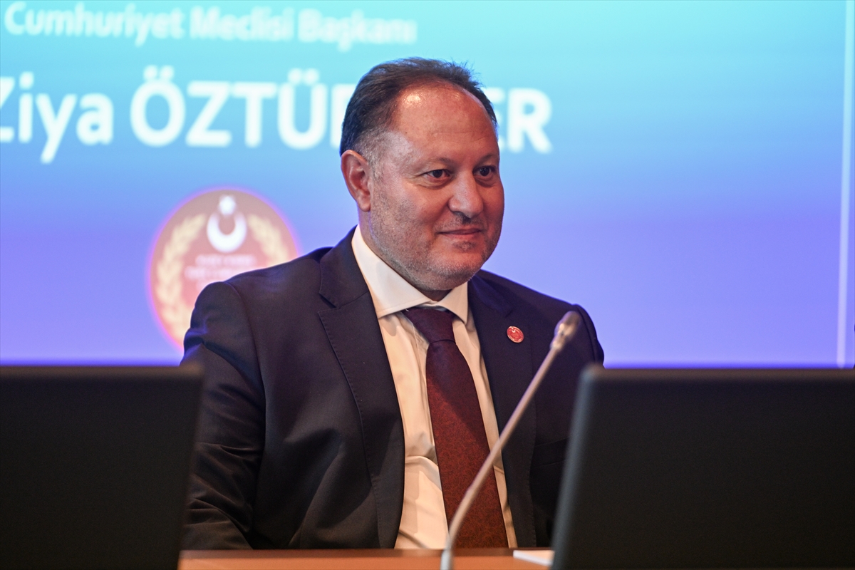 KKTC Cumhuriyet Meclisi Başkanı Öztürkler, Türk devletlerinden gençlerle Ankara'da buluştu