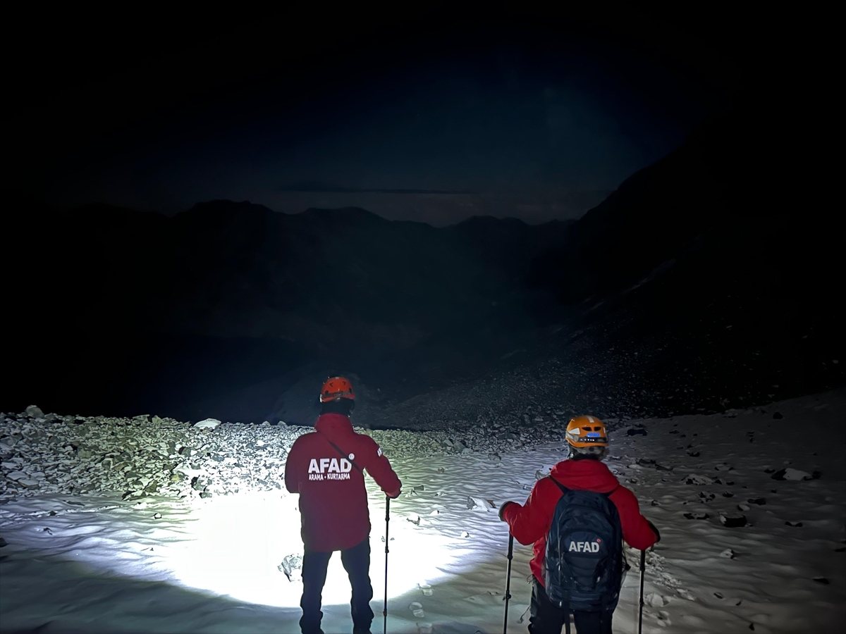 Rize'de yaylada yollarını kaybeden iki turiste ulaşıldı