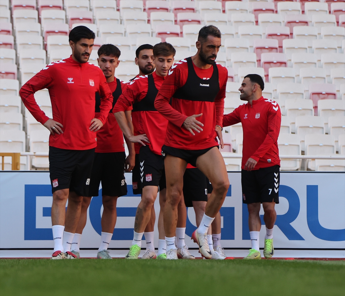 Sivasspor, Sarıyer maçı hazırlıklarını tamamladı