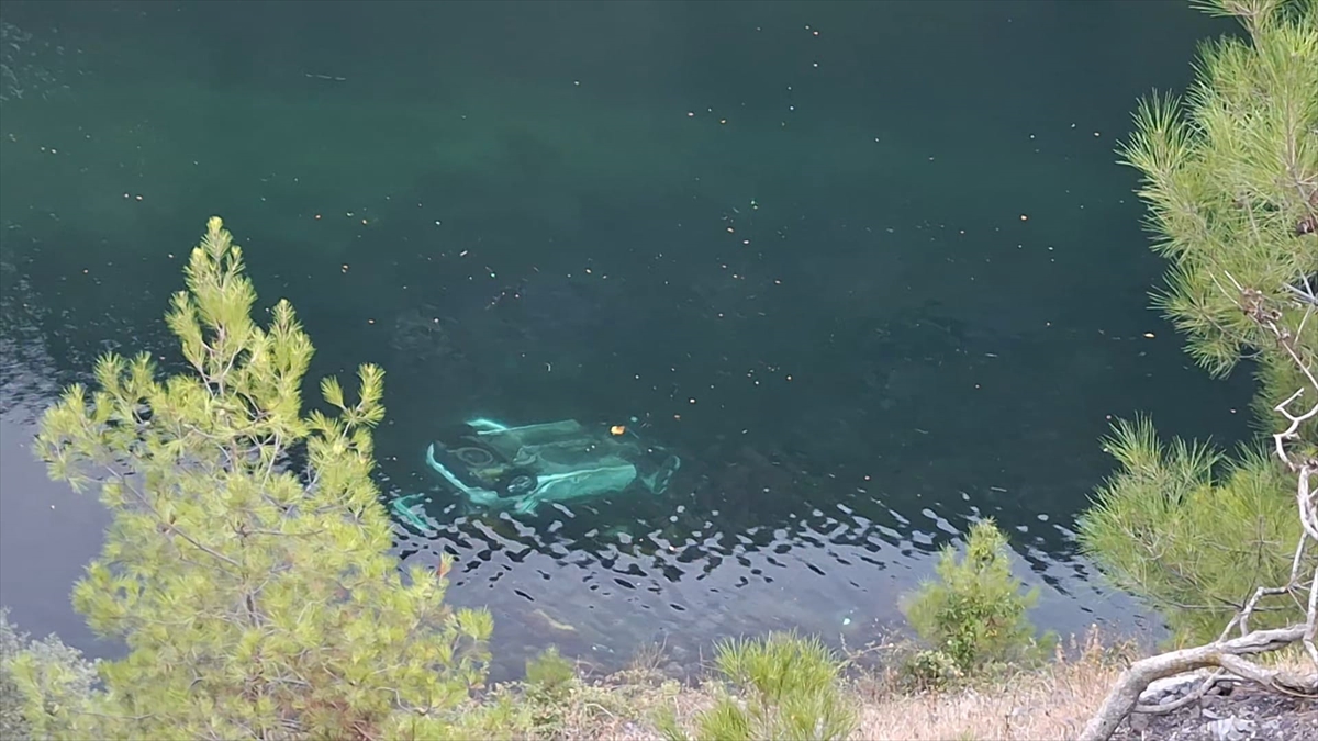 Samsun'da nehre düşen otomobildeki kadın ve çocuğu öldü
