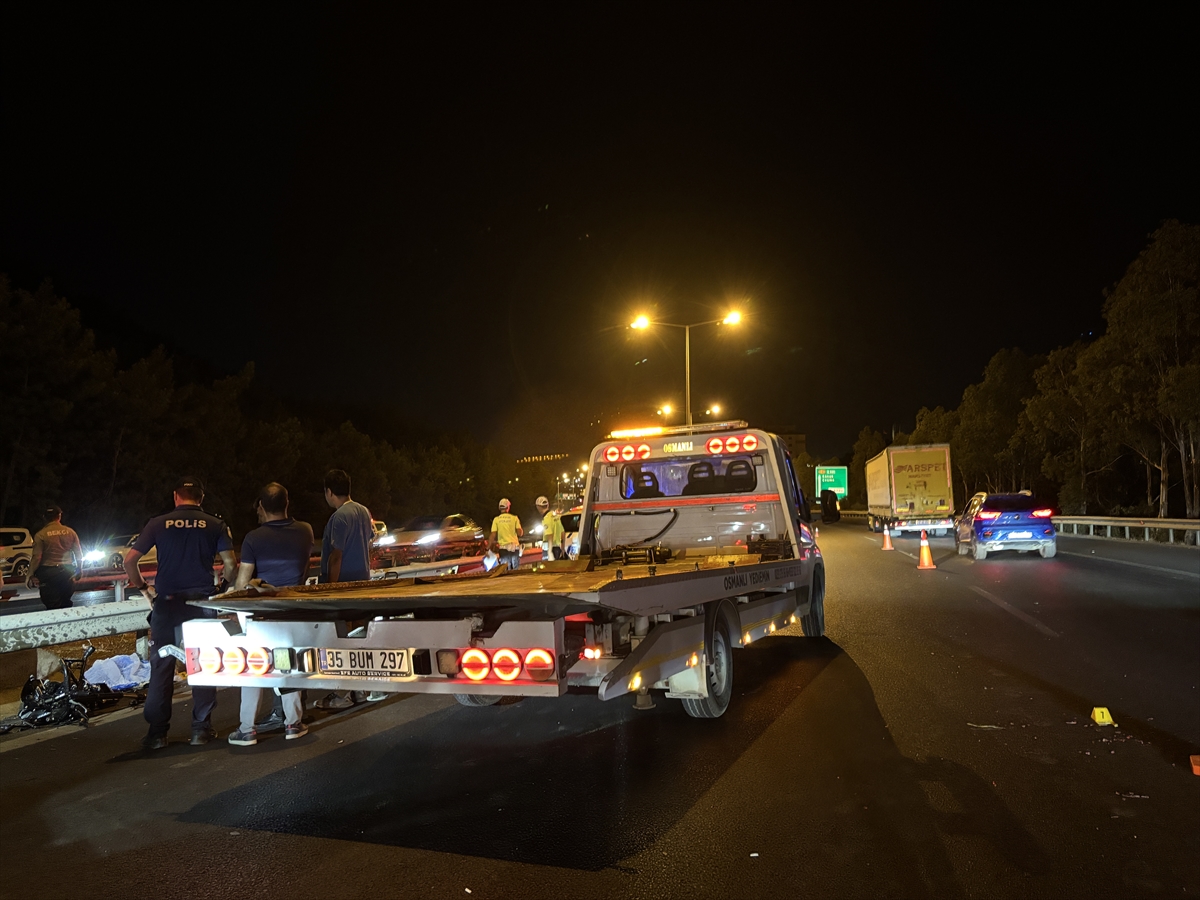 İzmir Balçova’dağ bariyere çarpan motosikletin sürücüsü öldü