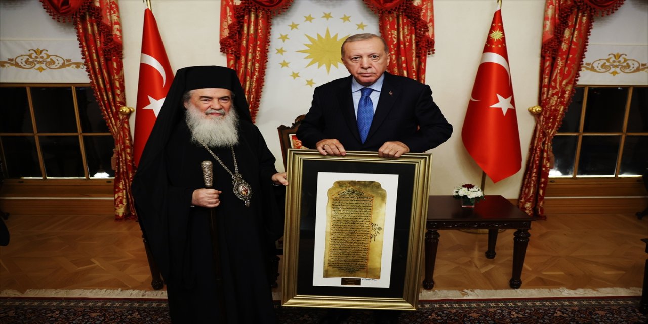 Cumhurbaşkanı Erdoğan, Kudüs Rum Ortodoks Patriği Theofilos Giannopoulos’u kabul etti