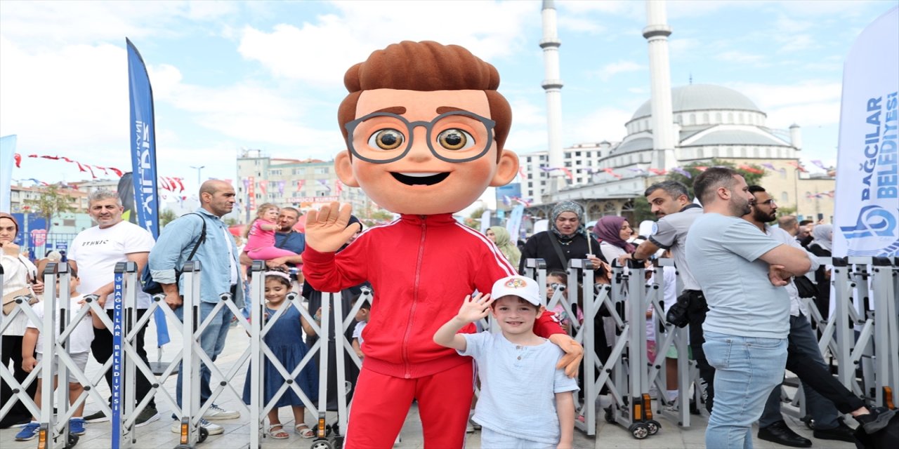 Bağcılar’da 3. Çocuk Şöleni ve Maratonu coşkusu: Çocuklar oyun, yarış ve etkinliklerle eğlendi