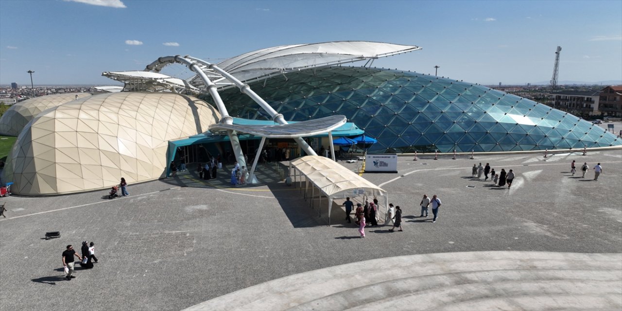 Konya Tropikal Kelebek Bahçesi’ni yazda 272 bin 491 kişi ziyaret etti