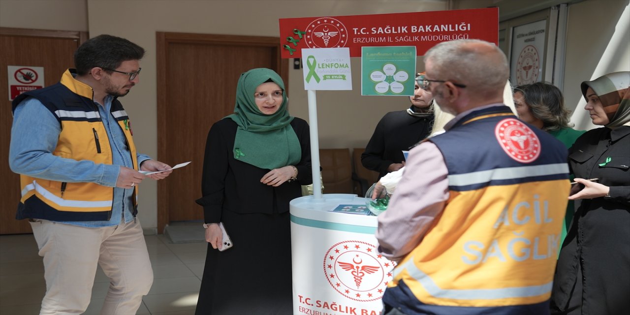 Erzurum’da sağlıkçılara Dünya Lenfoma Günü’nde kanserde erken teşhisin önemi anlatıldı