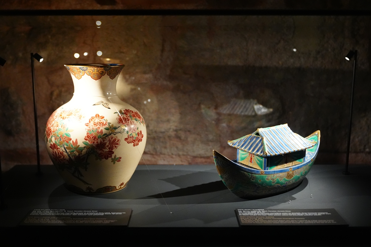 Japon Seramikleri sergisi Sultanahmet'te sanatseverlerle buluştu