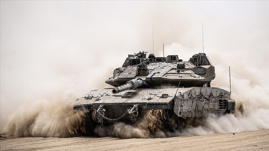 İsrail Savunma Bakanı'ndan "Gazze yanıyor" paylaşımı