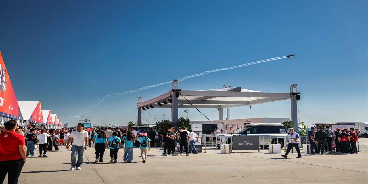 BYD, TEKNOFEST’te YANGWANG U8-U9 ve DOLPHIN Modelleriyle Teknoloji Gücünü Sergiledi