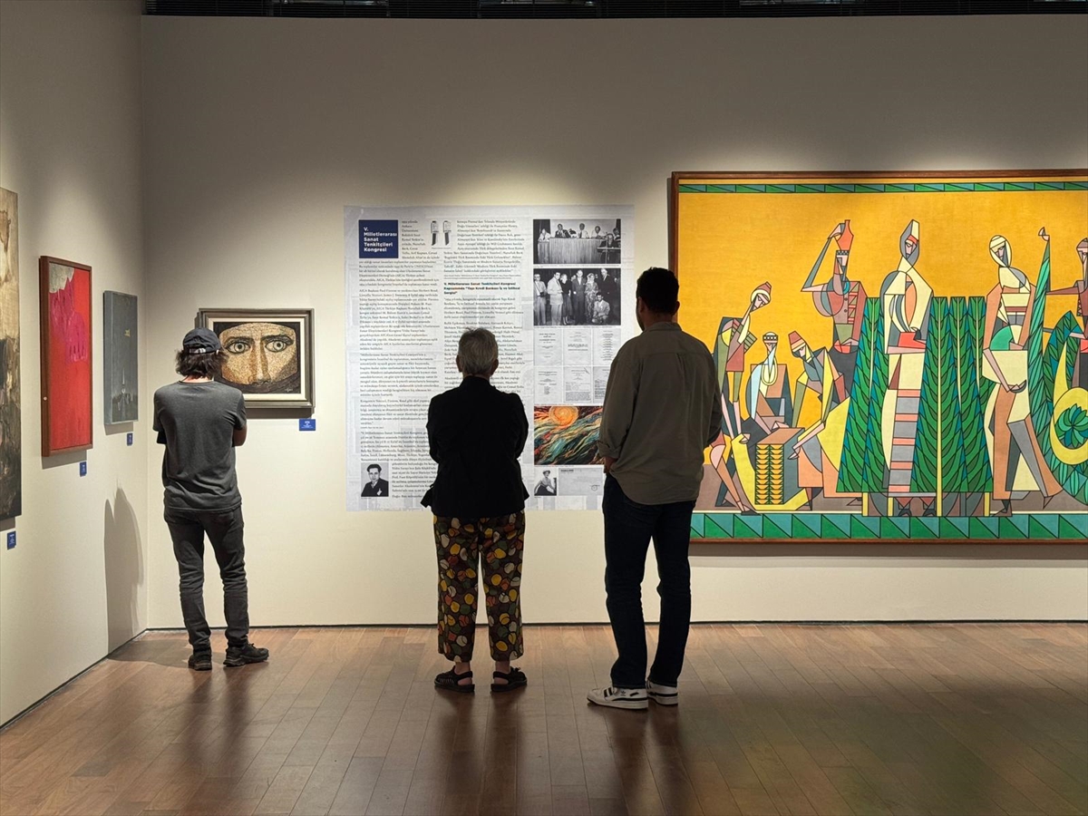 MSGSÜ'nün hikayesini ele alan "Akademi Zamanı" sergisi sanatseverlerle buluştu