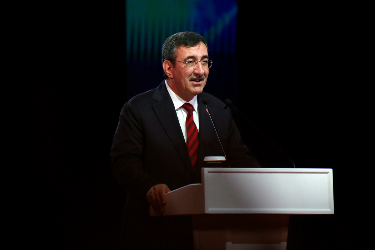 Kırgızistan-Türkiye Manas Üniversitesinin 30. kuruluş yıl dönümü kutlandı