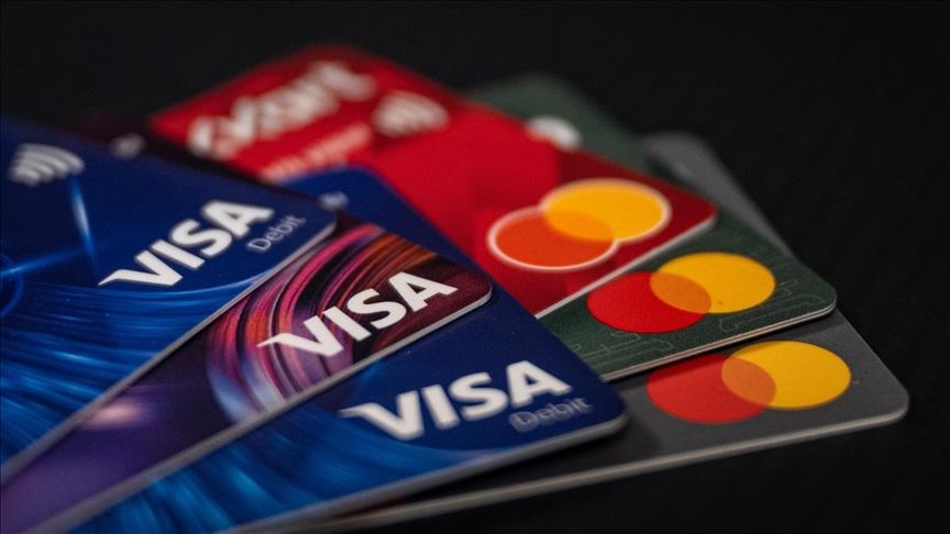 Merkez Bankası, kredi kartları işlemlerinde uygulanan faiz oranlarında değişikliğe gitti