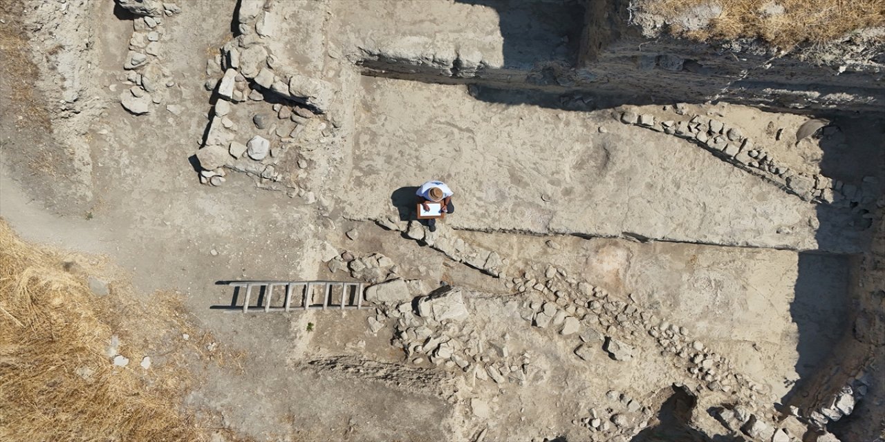 Maydos Kilisetepe Höyüğü’nde surların arkasında günlük yaşama dair yeni arkeolojik bulgular ortaya çıkarıldı