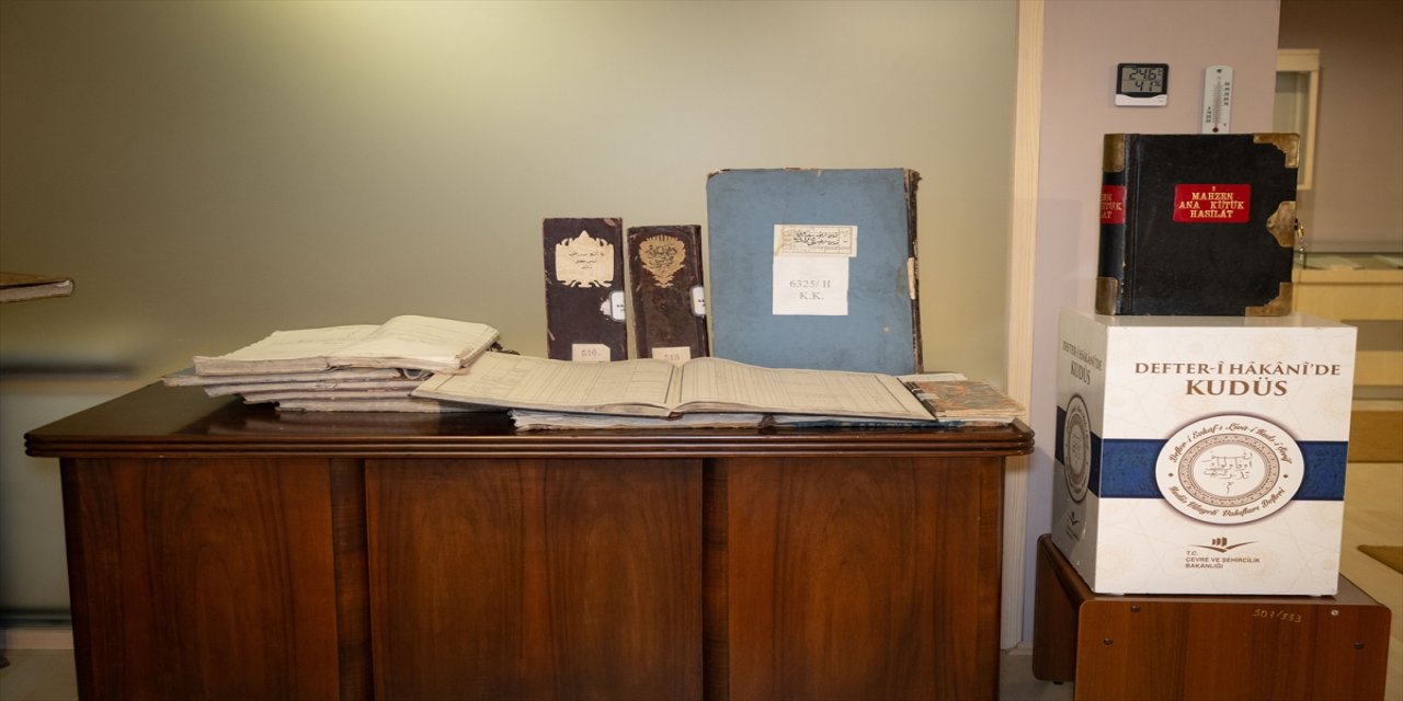 Osmanlı dönemine ait 170 bin tapu ve vakıf belgesi Tapu ve Kadastro Genel Müdürlüğü arşivinde korunuyor