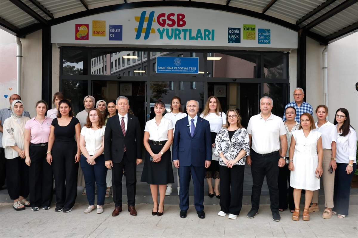 Adana Valisi Köşger kız öğrenci yurdu inşaatını inceledi