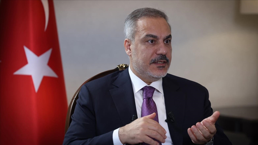 İsrail'in bölgede yayılmacılığı politika haline getirmesine tedbir almamız gerekiyor