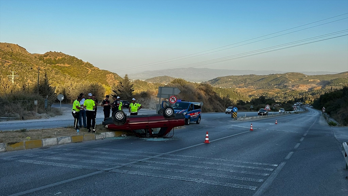 Söke takla atan otomobildeki 2 kişi yaralandı