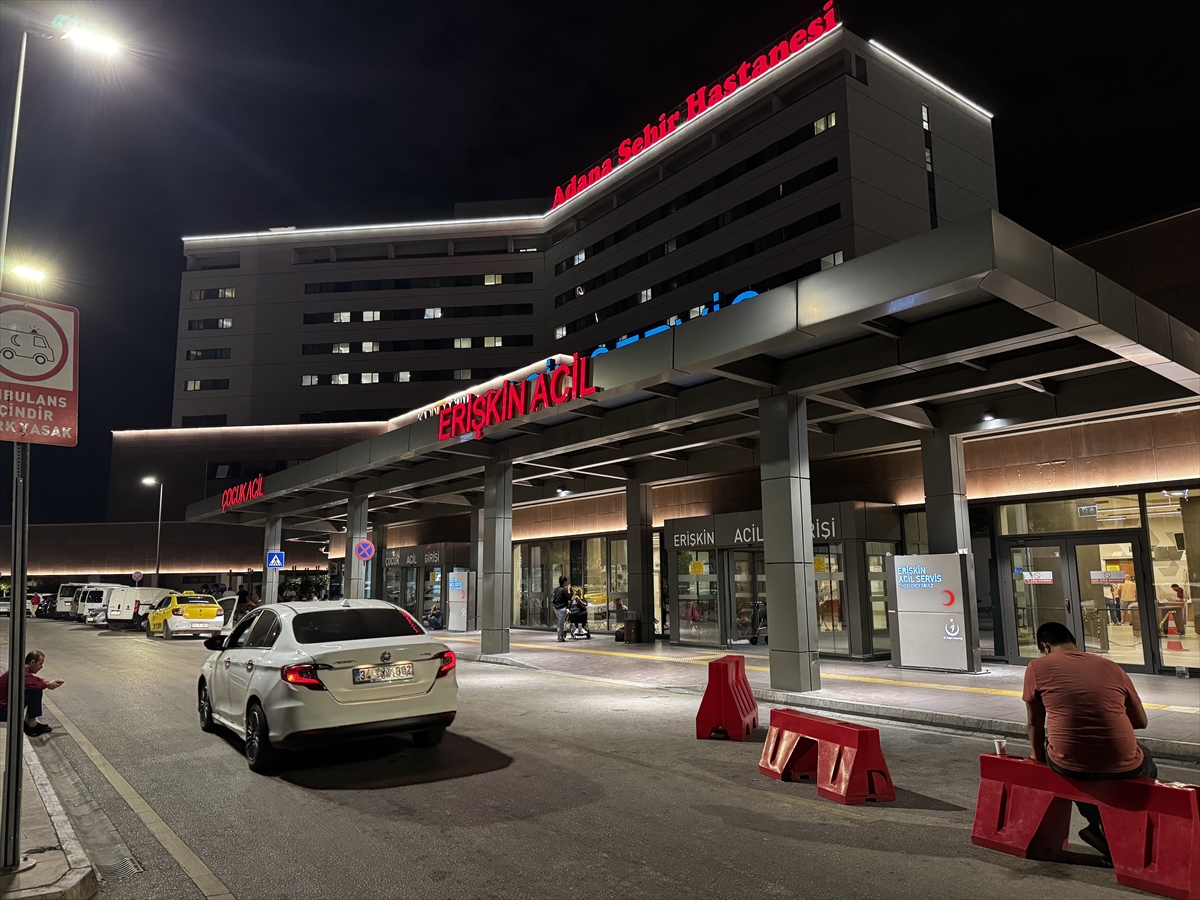 Adana'da komşular arasında çıkan silahlı kavgada baba öldü, kızı yaralandı