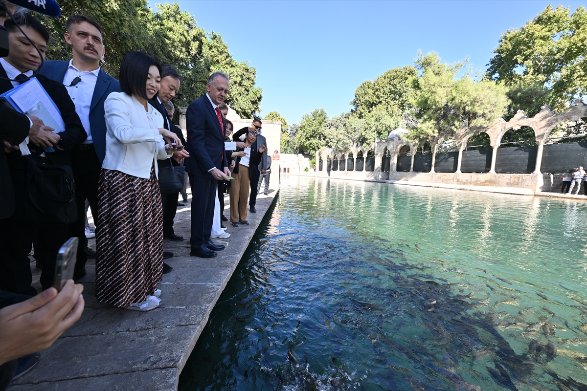 Japonya Prensesi Akiko Mikasa, Balıklıgöl'ü ziyaret etti