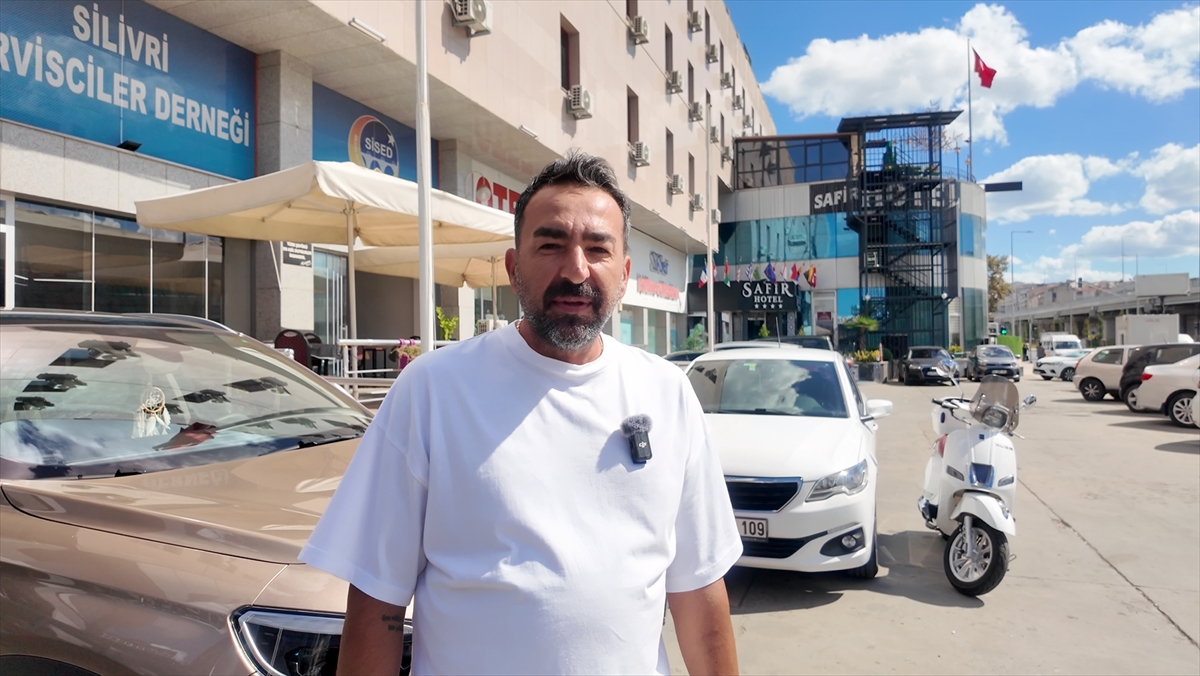 Silivri'de aracın motor kısmında dünyaya gelen 6 kedi kurtarıldı