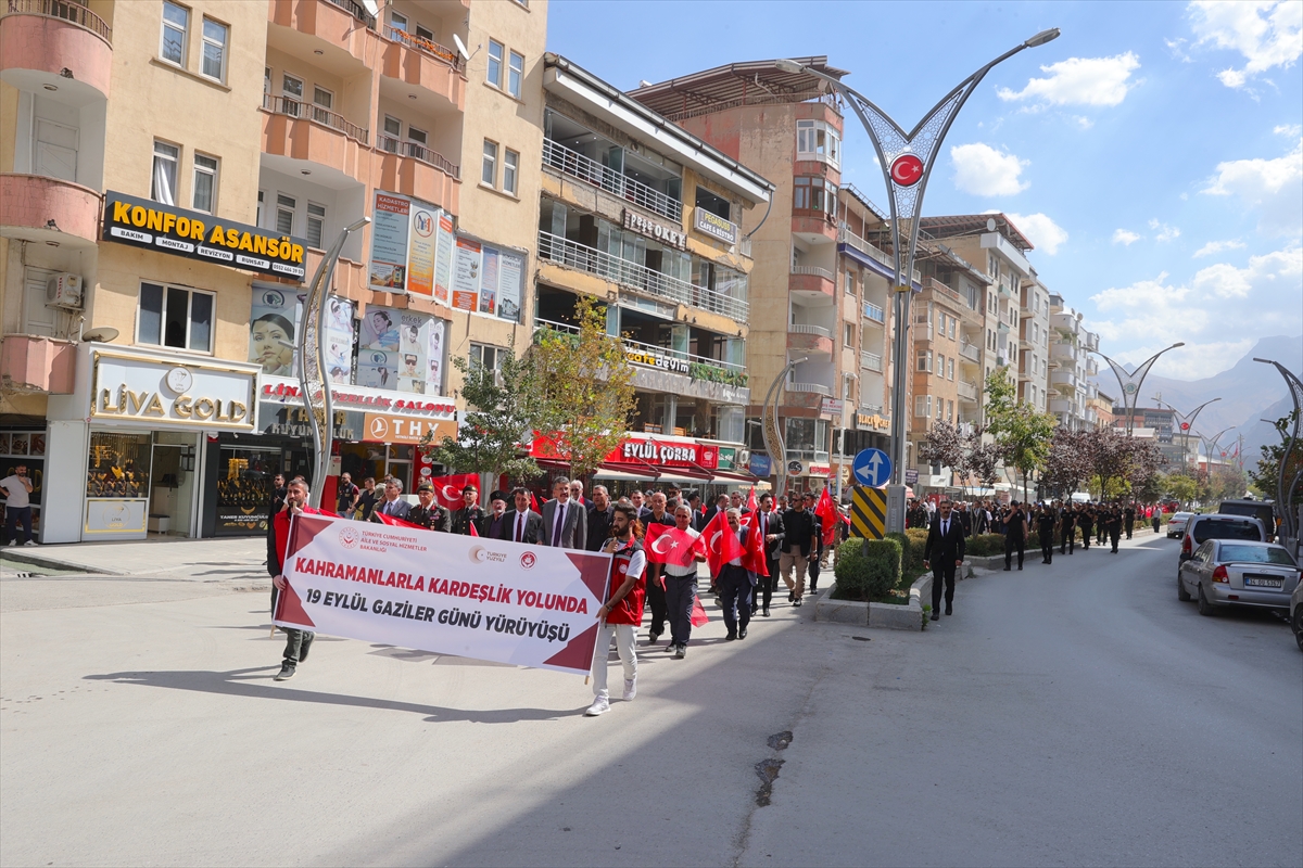 Van, Hakkari, Bitlis ve Muş'ta Gaziler Günü kutlandı