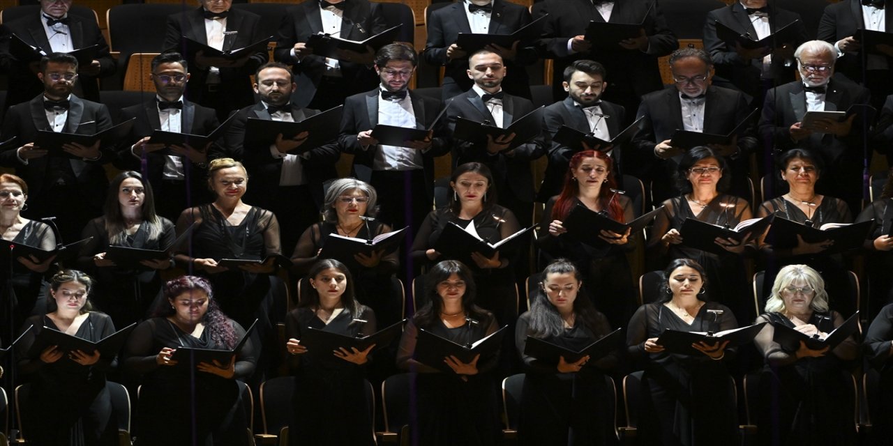CSO ve Ankara Devlet Çoksesli Korosu’ndan Kültür Yolu Festivali’nde muhteşem açılış konseri