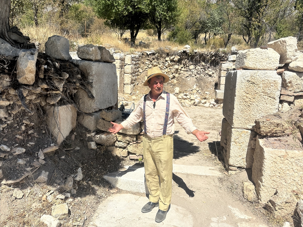 Timbriada Antik Kenti'ndeki kazılarda kiler ve aşevi ortaya çıkarıldı