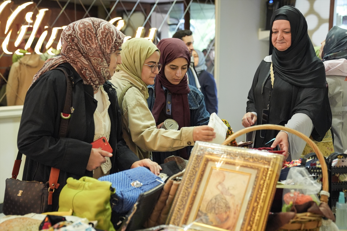 İyilikhane Çocuk Derneği kermesin gelirini Gazze'ye bağışlayacak