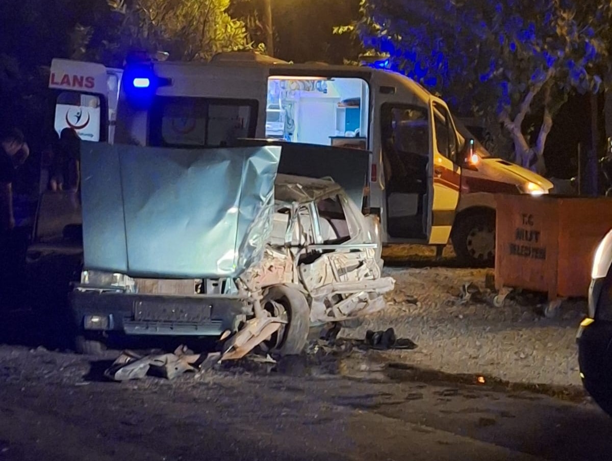 Mersin Mut’da zincirleme trafik kazasında 1 kişi öldü, 8 kişi yaralandı