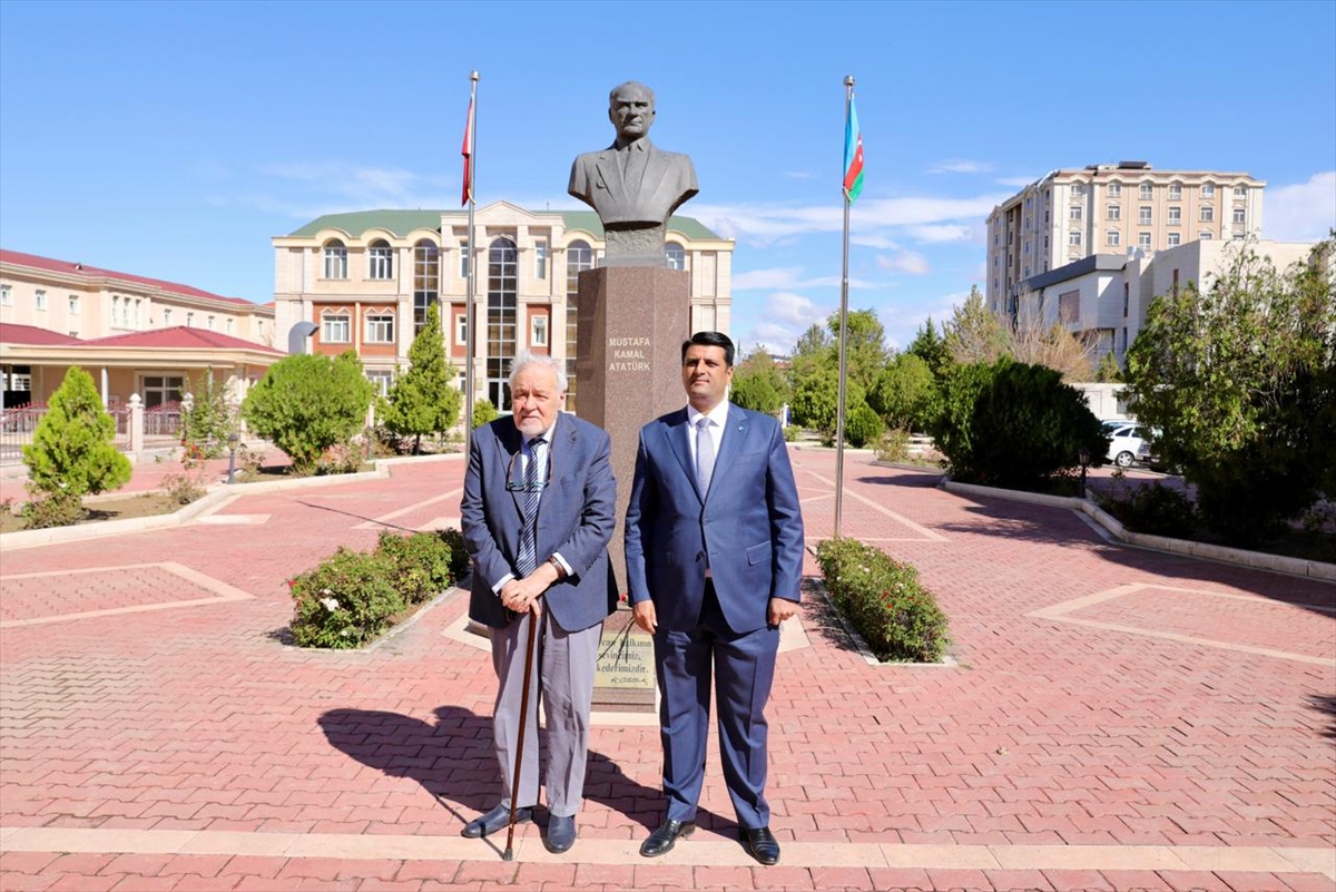 Haydar Aliyev'in "bir millet iki devlet" sözleri "sihirli bir formül ve tarihi bir ifade