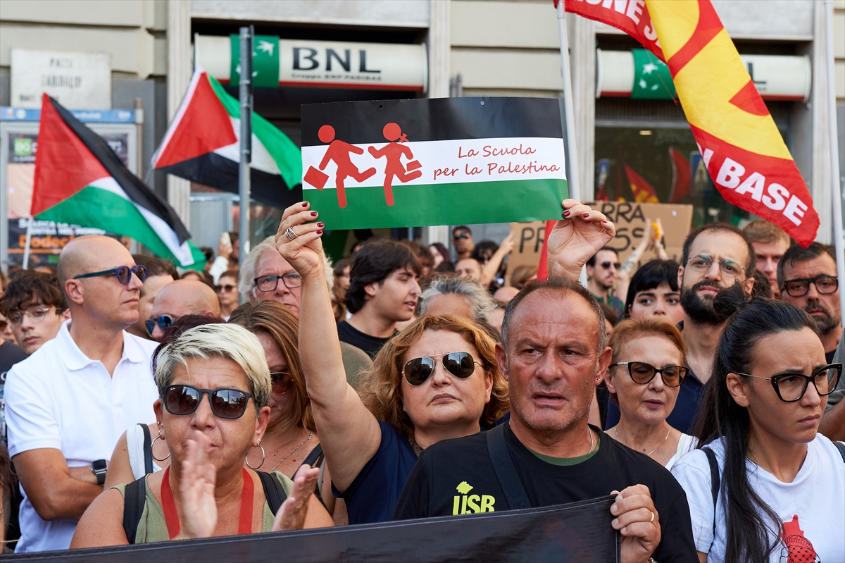 İtalya'da Gazze için genel greve gidildi