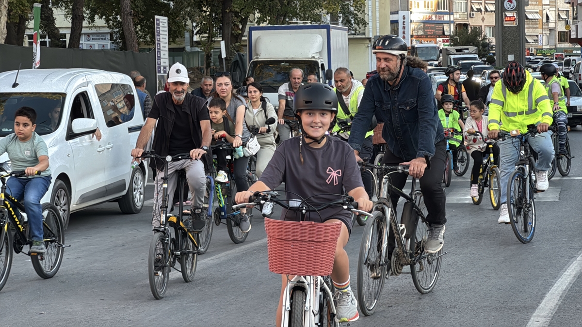 Kırklareli'nde Avrupa Hareketlilik Haftası kapsamında bisiklet turu etkinliği düzenlendi