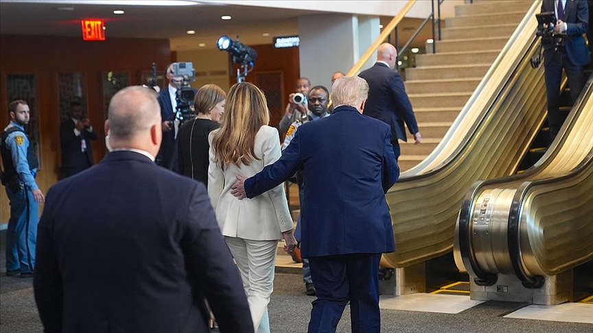 BM, Trump'ın girişinde yaşanan yürüyen merdiven arızasından ABD delegasyonu kameramanını sorumlu tuttu