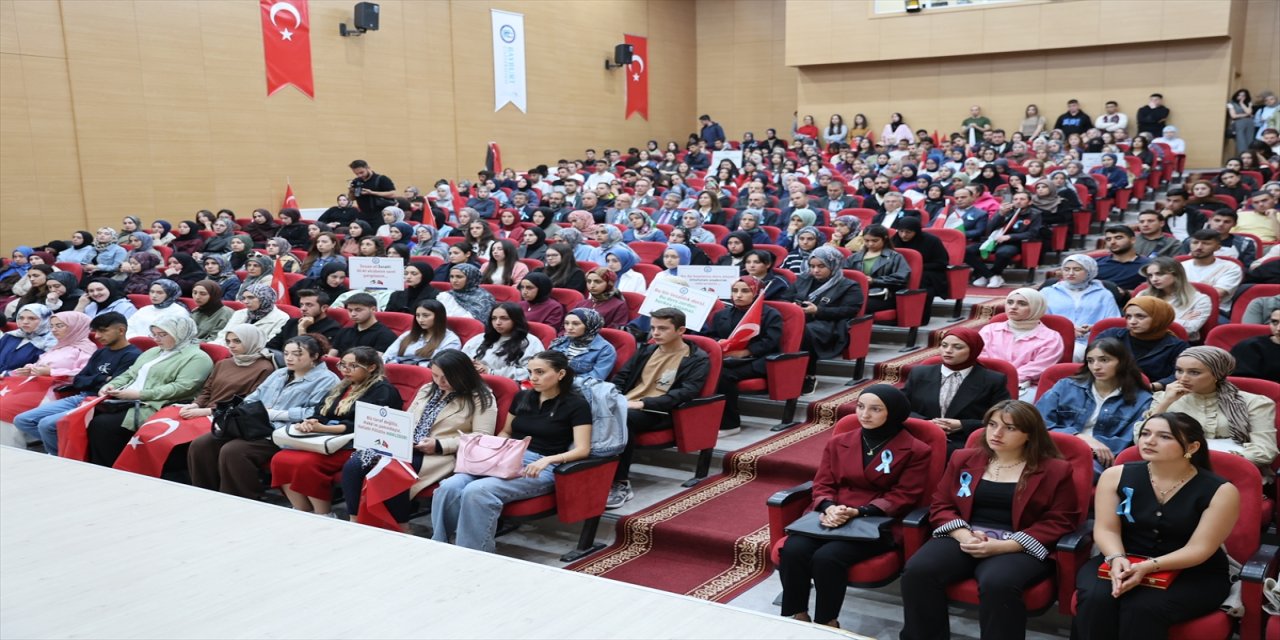 Bayburt Üniversitesinde akademik yıl "İlk Dersim Filistin" temalı etkinlikle başladı