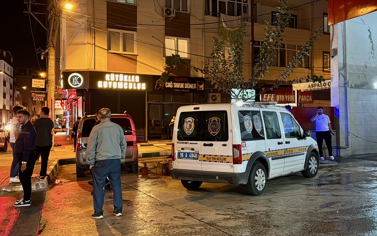 Bursa'da bir kişinin başından silahla vurulmasına ilişkin 3 zanlı yakalandı