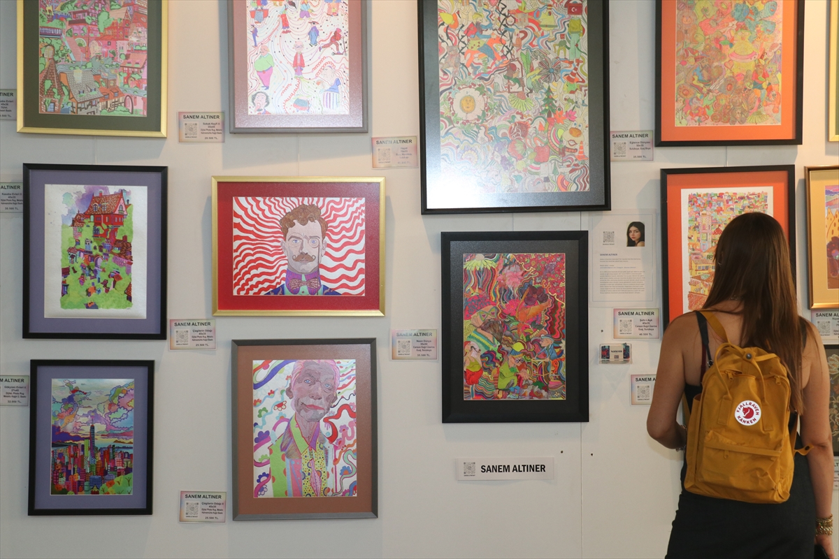 Adana'da Artconcept Adana Çağdaş Sanat Fuarı açıldı