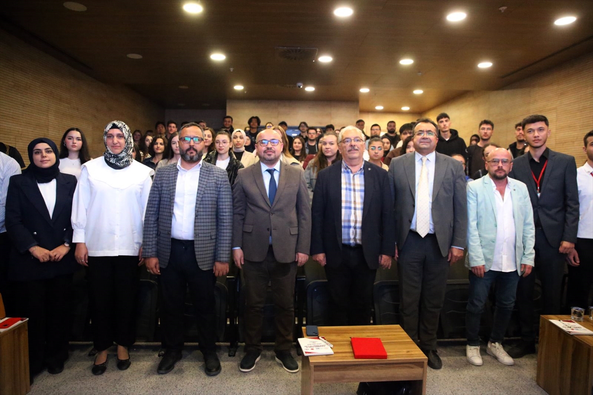 Kastamonu'da "Sektöre İlk Adım: Uluslararası Ticaret Lojistik Liderleriyle İlham Veren Söyleşiler" başladı