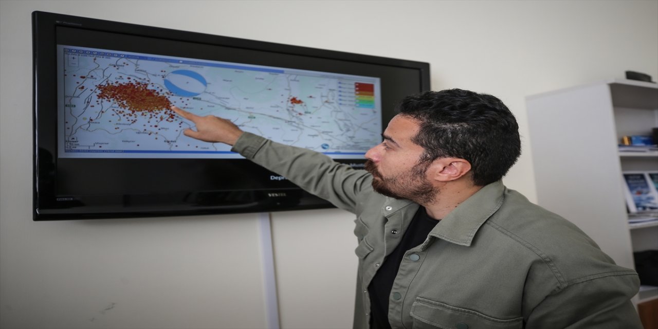 Şenkaya: Sındırgı’daki 6,1’lik deprem bariyere takıldı, artçılar 5 büyüklüğüne ulaşabiliyor