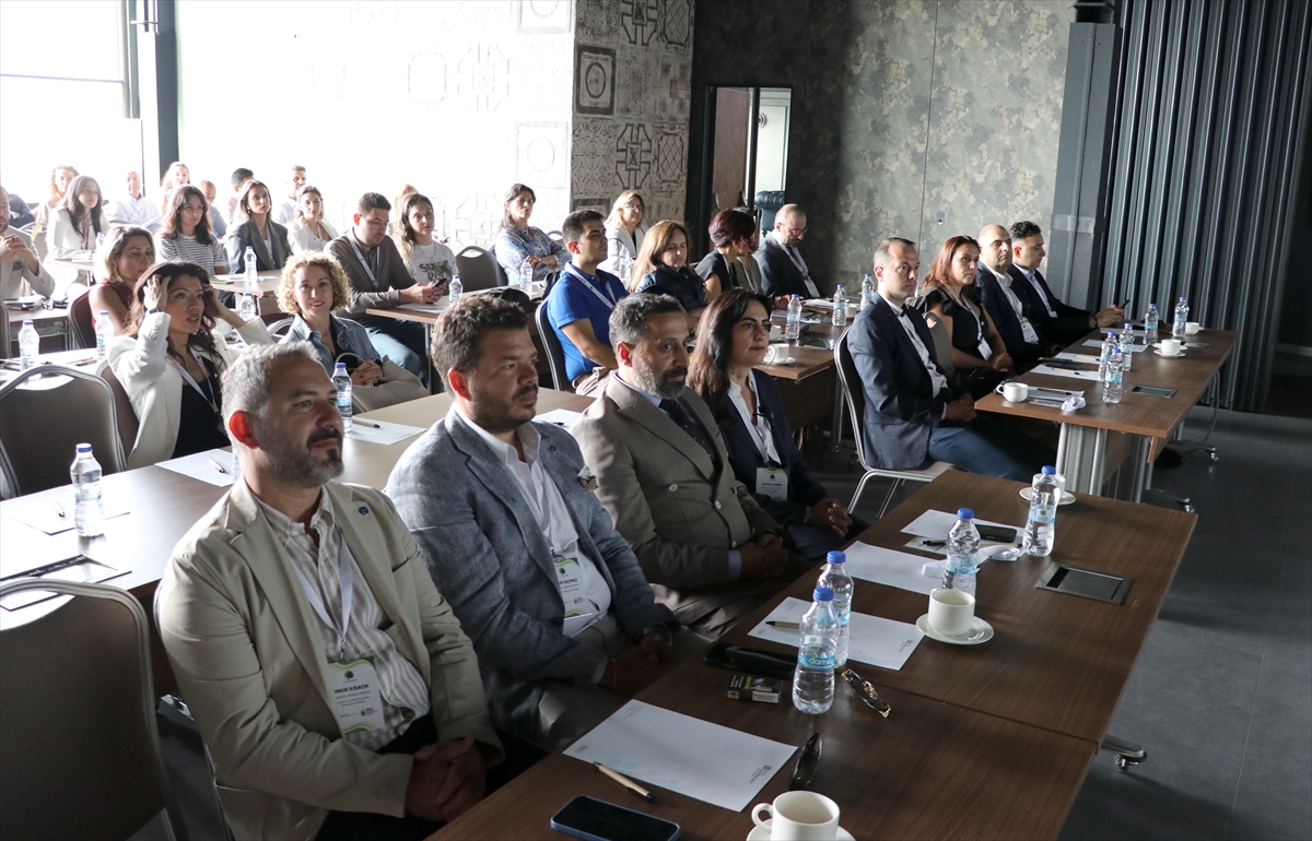 İzmir'de sürdürülebilir kalkınma uygulama ve yaklaşımları görüşüldü