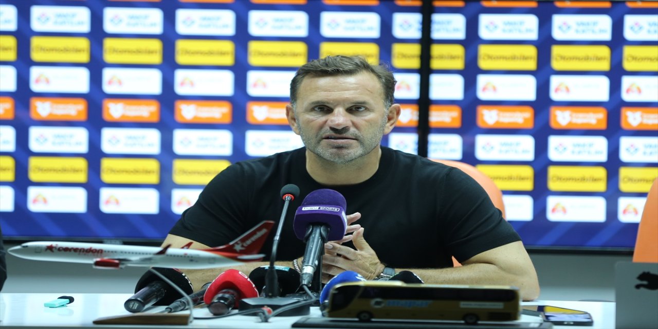 Galatasaray 7’de 7 yaptı: Okan Buruk, 21 puanla liderlik serisini sürdürdü ama “mutluluğunu yaşayamadım” dedi